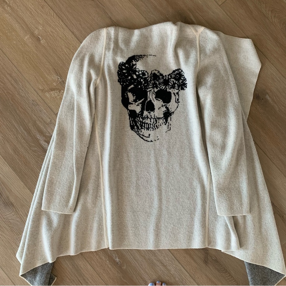Skull cashmere reversible cardigan